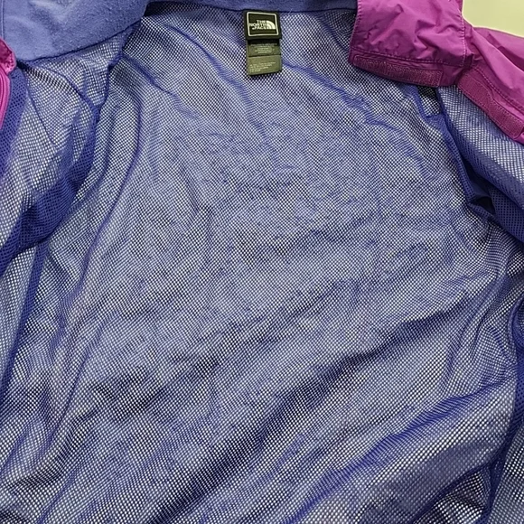 North Face Women's HyVent Purple Jacket Medium Hooded Windbreaker - Picture 5 of 8